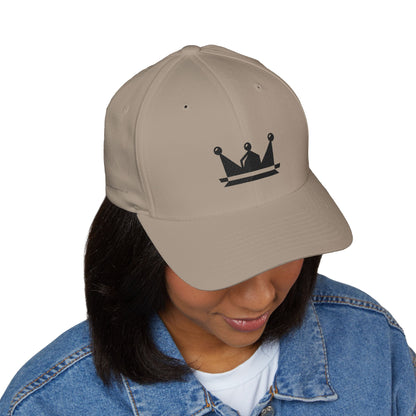 Embroidered Crown Cap — Minimal King/Queen Baseball Hat